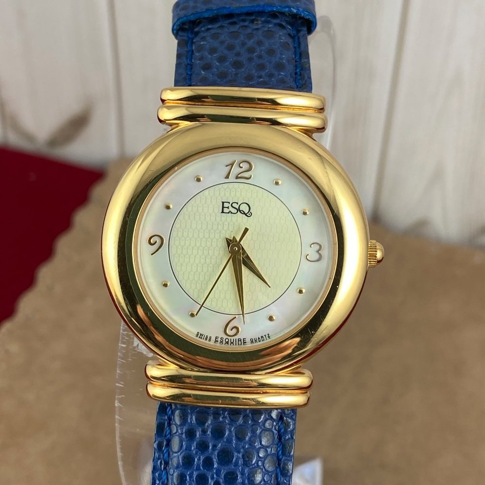 Vintage Movado Simply Esquire Gold Plated Watch Sculptured Lugs